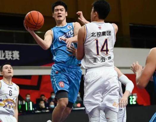 开云体育网址-宁波终于取得赛季首胜！主帅一度需靠服药缓解压力