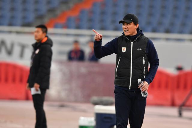 开云体育网址-​郝伟半场变阵泰山巧解国脚填空题 盼多些多面手